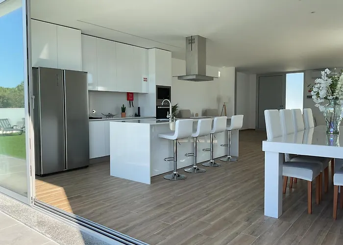 Golden Coast - Pedra Do Ouro, 15km Da Nazare